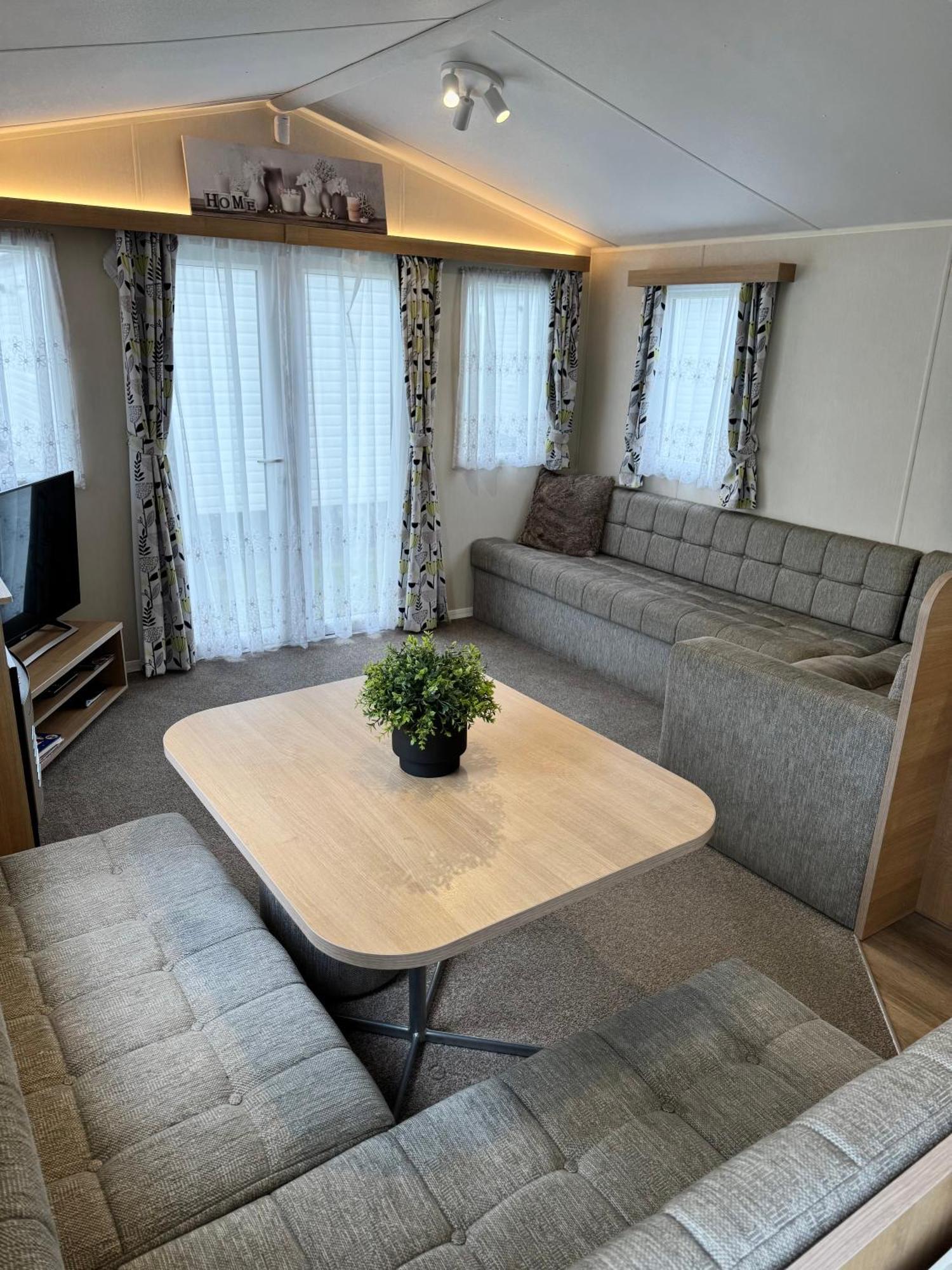 Oaken Caravan - Golden Sands Away Resorts Kinmel Bay Exterior foto